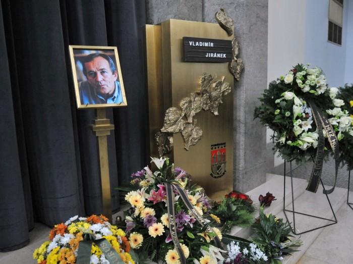 Lidé se naposledy loučili
s Vladimírem Jiránkem
