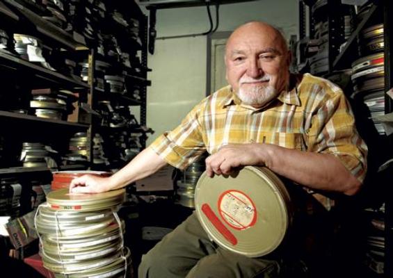 Zemřel známý filmový
historik Karel Čáslavský