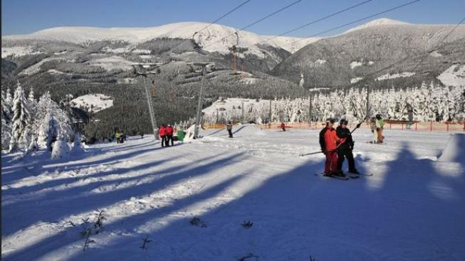Na horách začala vedlejší
sezona, vlekaři zlevnili