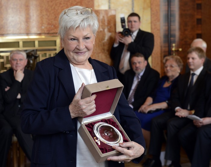 Kamila Moučková získala
Cenu Arnošta Lustiga

