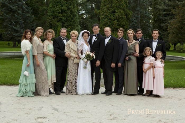 ČT zahajuje vysílání
seriálu První republika