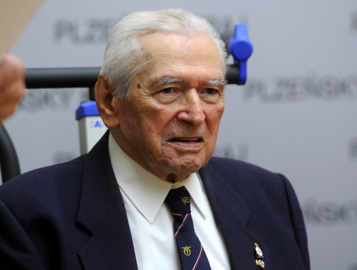 Zemřel válečný
hrdina Štandera