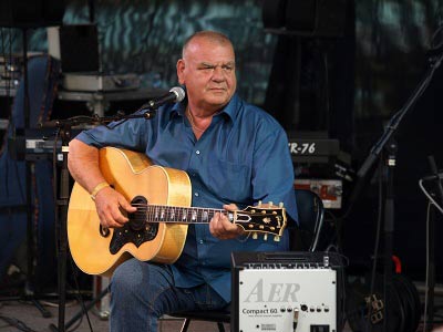 František Nedvěd zahraje
se Spirituál kvintetem