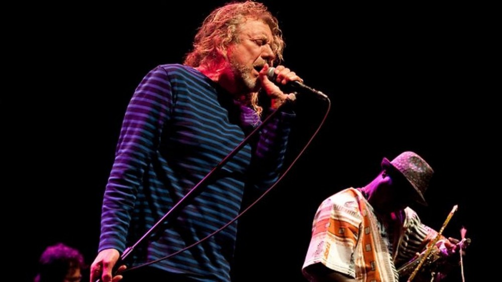 Slavný zpěvák Robert
Plant vystoupí v Brně