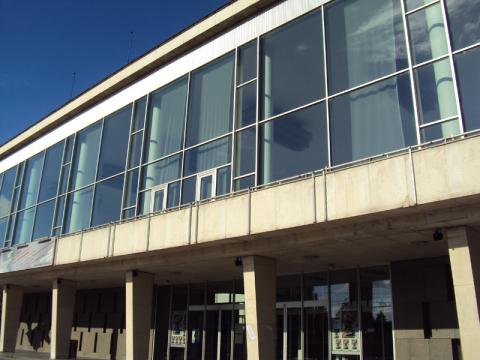 Zlínské divadlo pořádá
výstavu Ludvíka Kundery