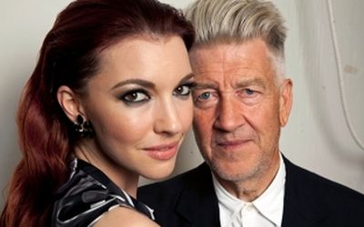 Favoritka režiséra Lynche
zazpívá v pražském Aeru