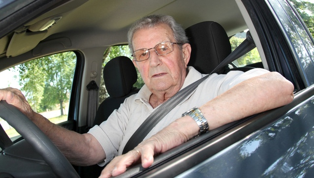 Vtipnější vyhrává:
Dědeček a automobil