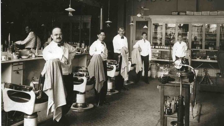 Kouzlo časů minulých: 
ostříháme, oholíme...