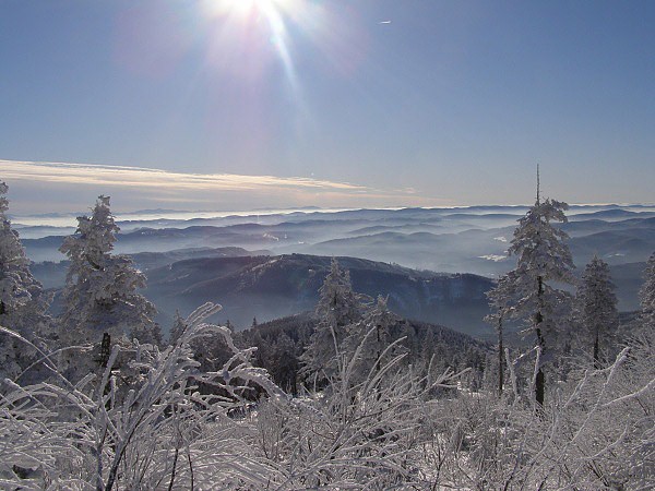 Lidé začali lámat
nad horami hůl