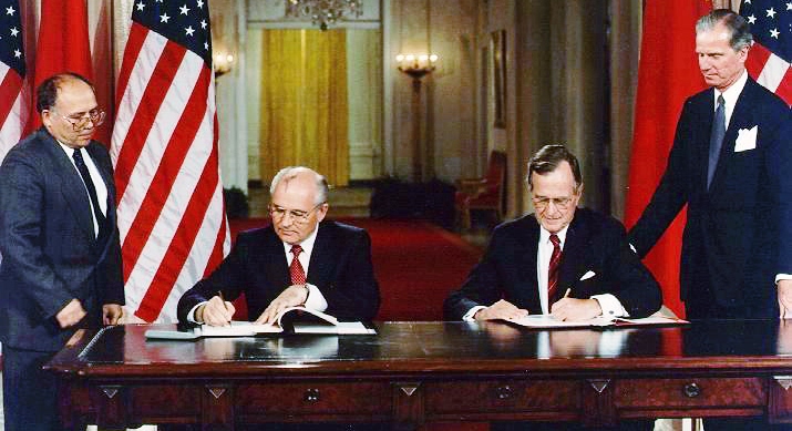 Před čtvrtstoletím skončila
studená válka. Opravdu?