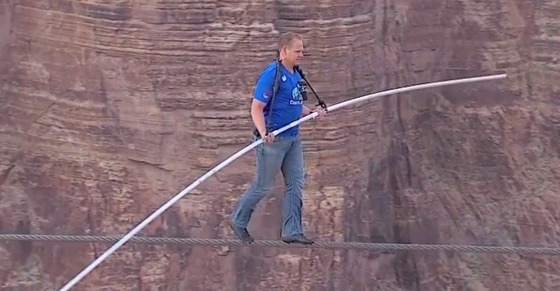 Muž, který pokořil
na&nbsp;laně Velký kaňon