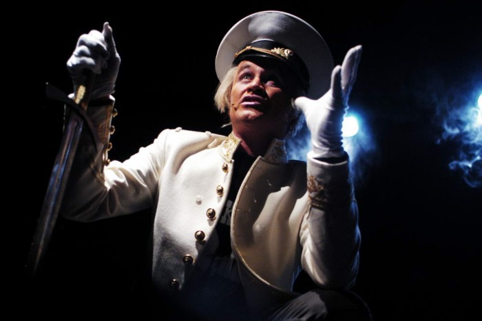 Občasný politik Michael
Kocáb opět žije hudbou