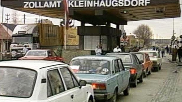 Vzpomínáte na socialistické výjezdní
doložky? To tedy bylo (ne)cestování!