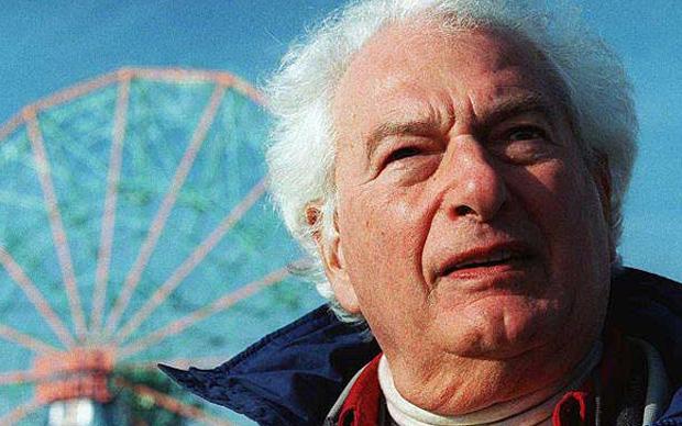 Joseph Heller: autor
slavné knihy Hlava XXII