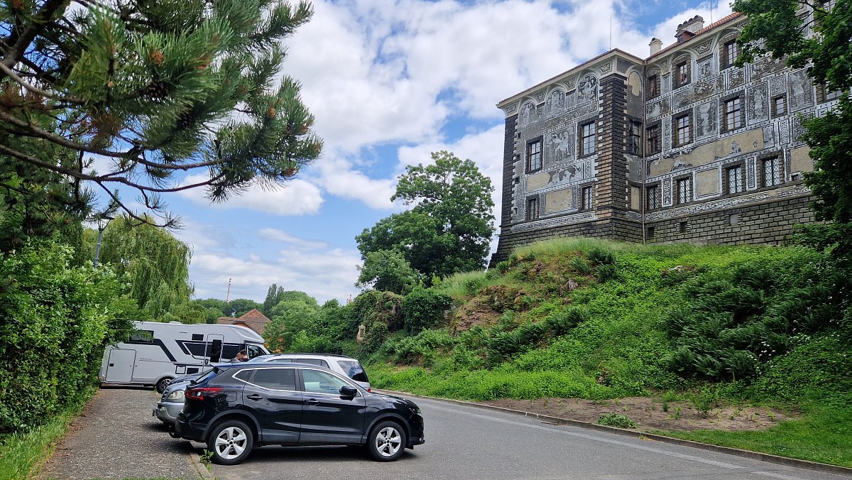 2.Pod zámkem v Nelahozevsi.jpg