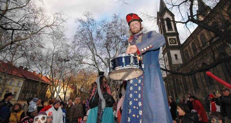 O víkendu začnou v Praze
první masopustní veselice