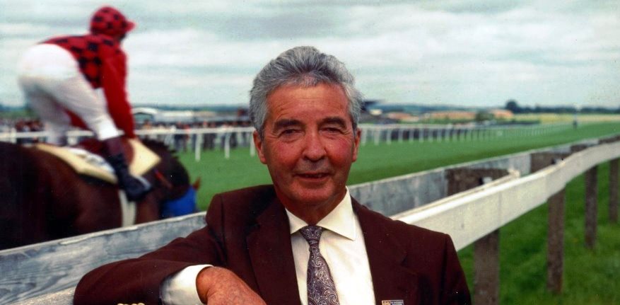 Dick Francis vítězil v dostizích,
ale hlavně v srdcích čtenářů