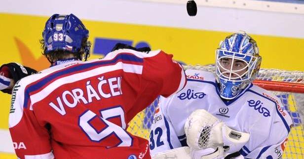 Česko míří do čtvrtfinále,
Slováci statečně bojovali