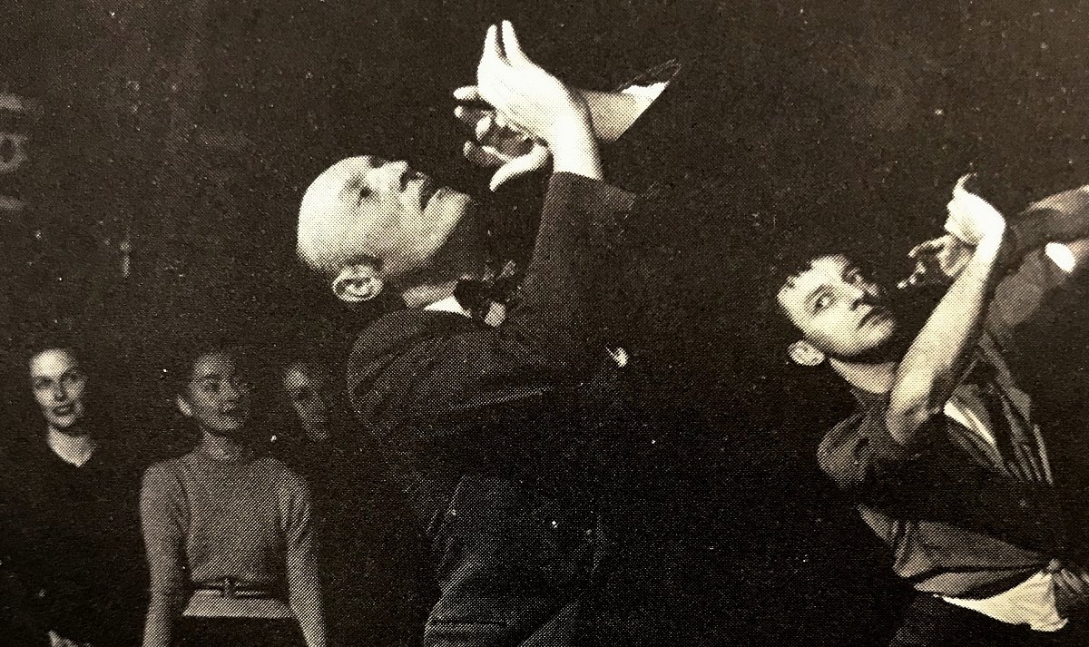 Borovansky při zkoušce baletního souboru.jpg