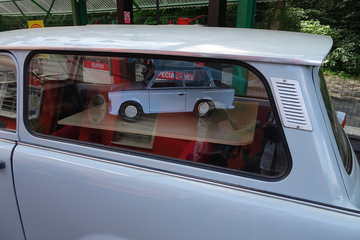 Vstup fandům - motoristům povolen