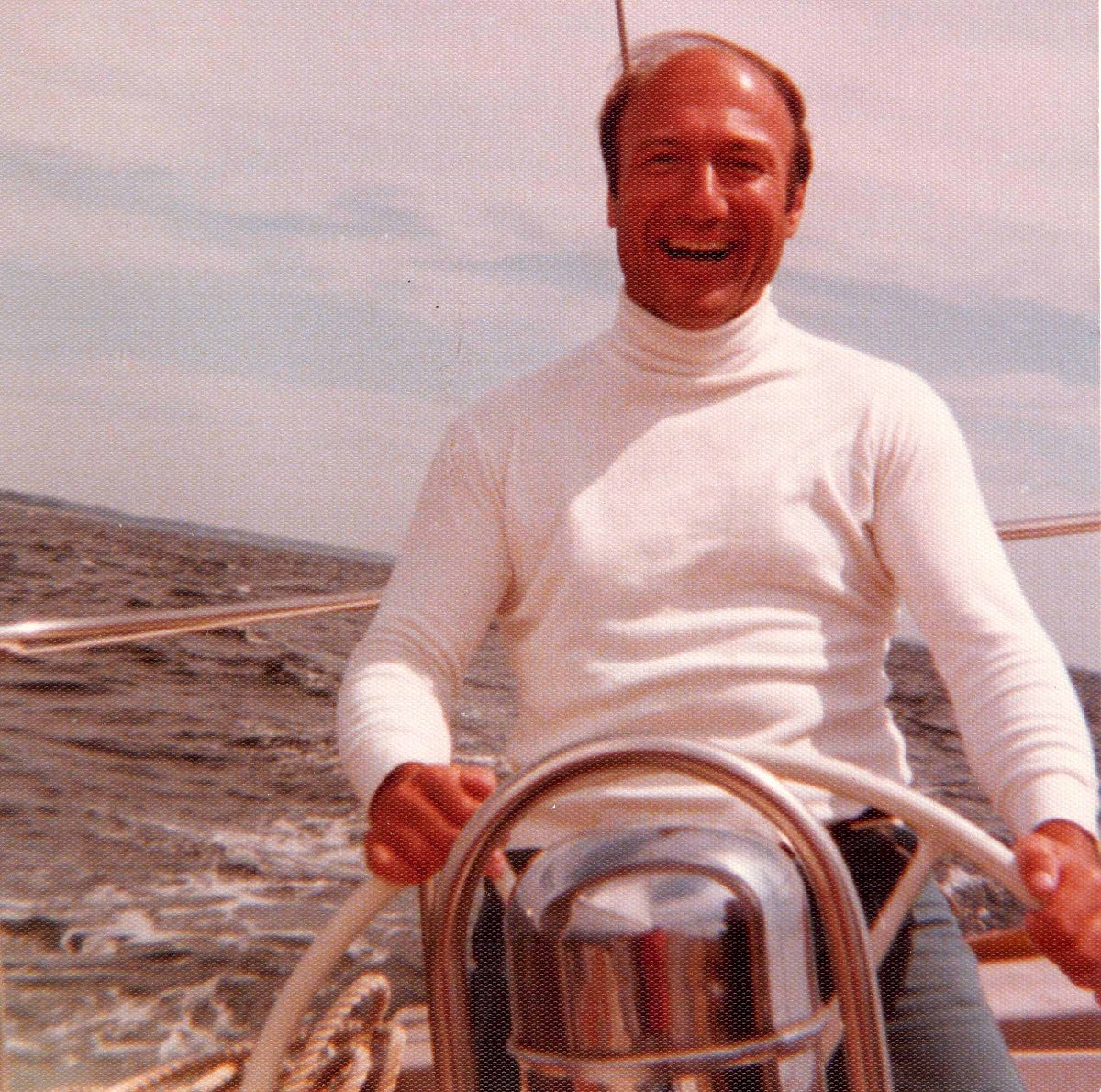 Dominik Dlouhý na plachetnici.jpg