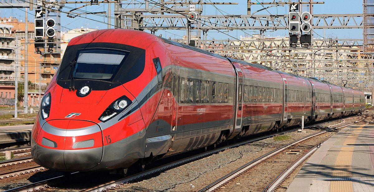 FS_Trenitalia_ETR400_15_(50832499597).jpg