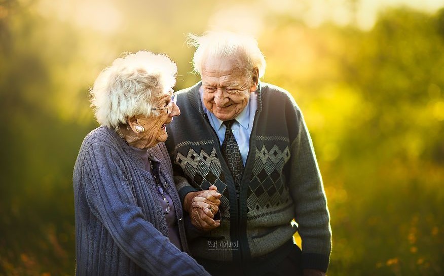 Krásné staré páry. Jejich focení je v módě