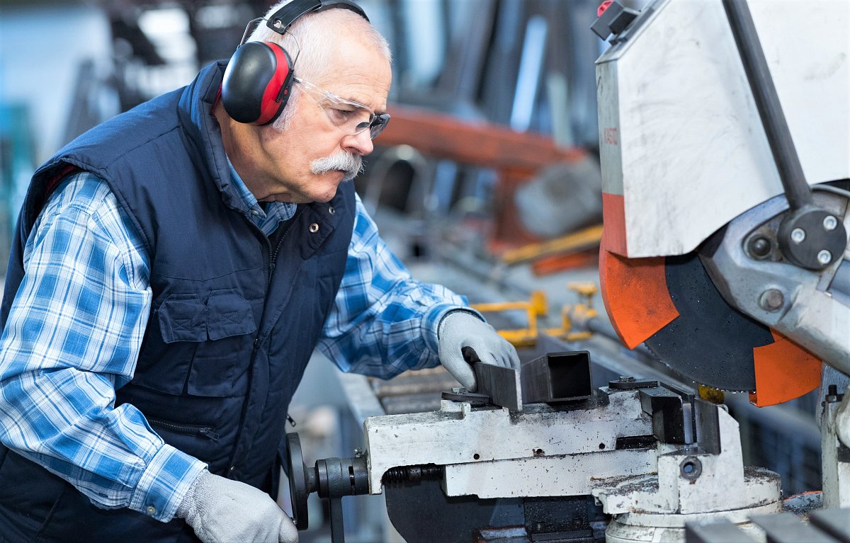 Musí předčasný důchodce přestat pracovat? 