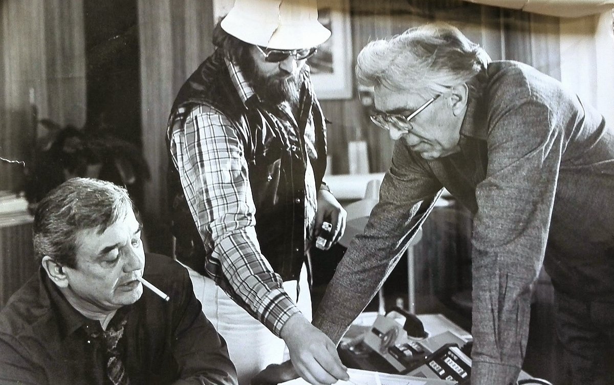 Jako rekvizitář s panem Vinklářem a režisérem Balíkem.jpg