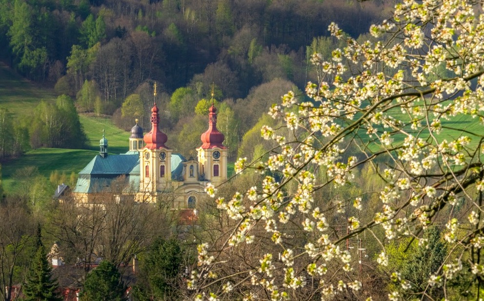 Velikonoce v Jizerkách: malebná poutní místa i frýdlantský jubilant