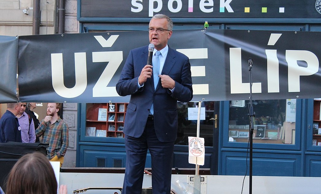 Nuda v parlamentu. Česká politická scéna bude potřebovat nové Kalousky