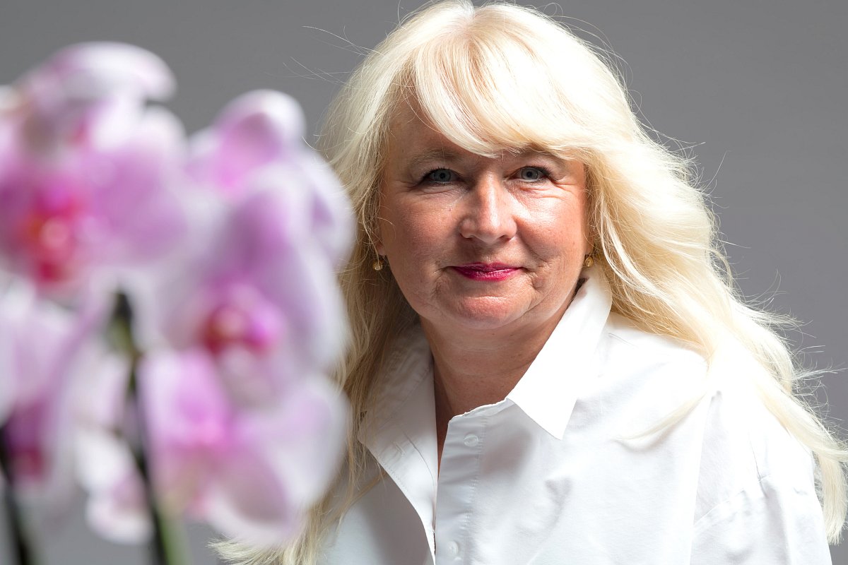 Objevila jsem sílu a ženskost, která není závislá na těle, říká lékařka Lenka Borská, která podstoupila mastektomii