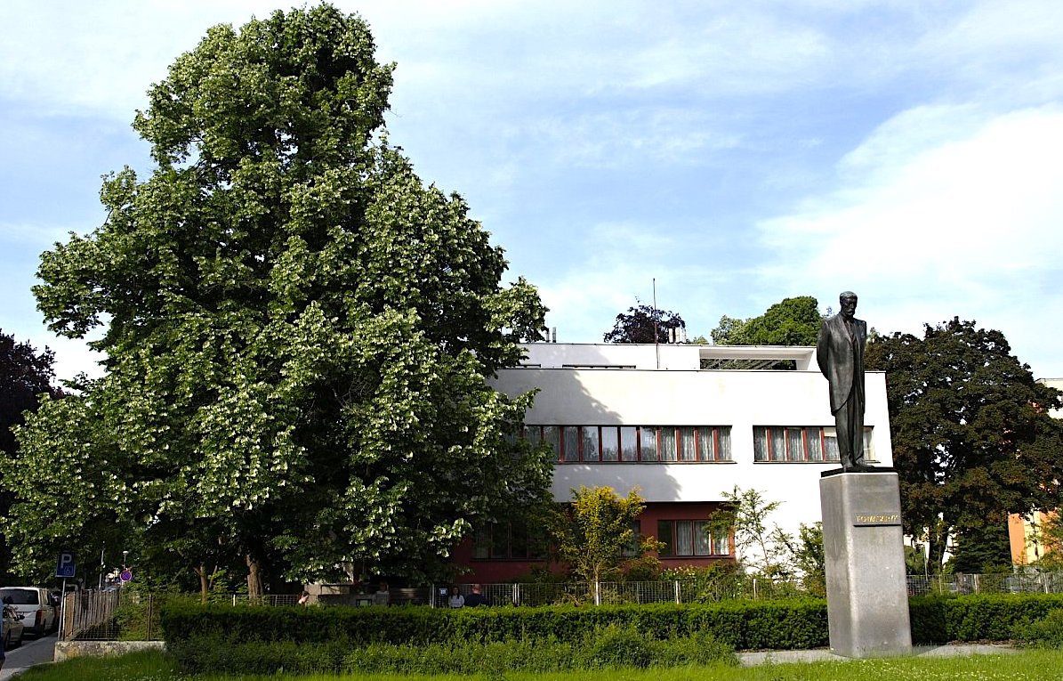 Funkcionalistický klenot od architekta Josefa Gočára v centru Humpolce