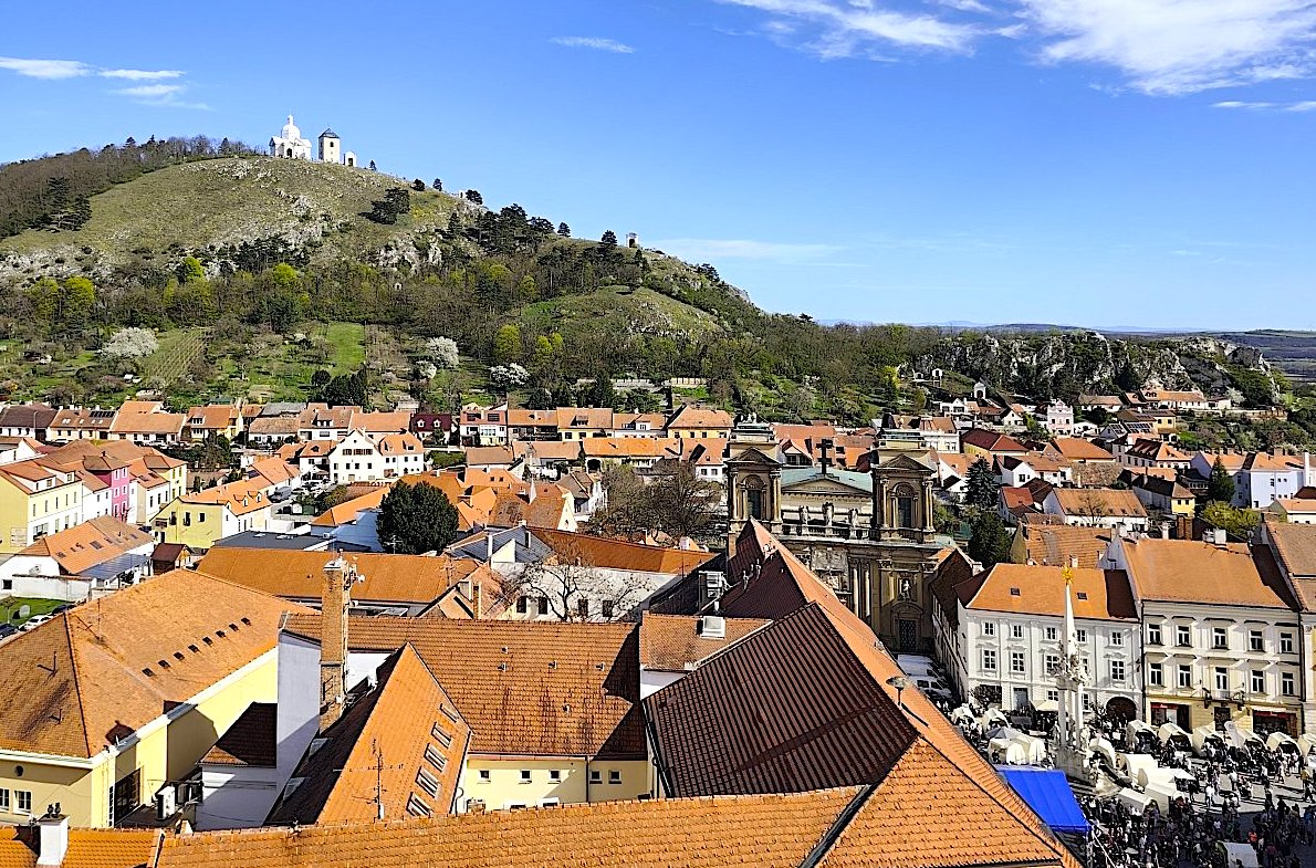 FOTO DNE 8.4.: Blanka Lazarová - Mikulov z kostelní věže