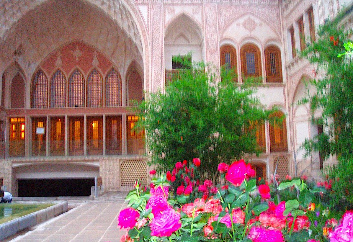 Írán - země básníků, růží a slavíků