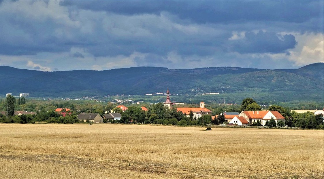 Do kopce přidej, z kopce zpomal  