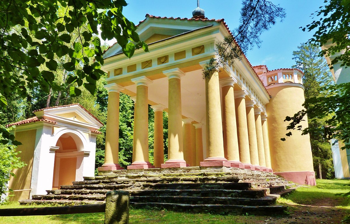 V Pošumaví je neobvyklá koncentrace památek. Nenechte si ujít městys Čestice