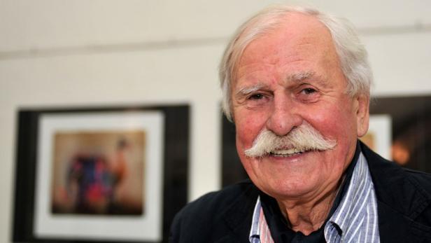 Adolf Born: Nechápu lidi,
kteří se těší do penze