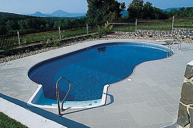 Klimatizace, větráky, bazény.
Vedra prodejcům slibují žně