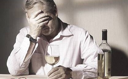 Léčba alkoholiků a drogově závislých
stojí stát ročně půldruhé miliardy