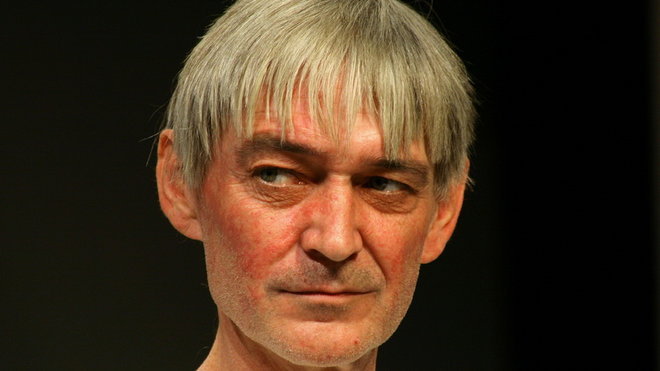 Mám rád hlučnou samotu, říkával
nezapomenutelný Vladimír Dlouhý