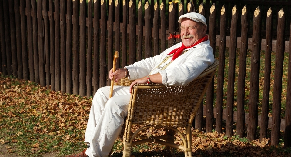 Jak přežít stáří?
Smířit se s ním!