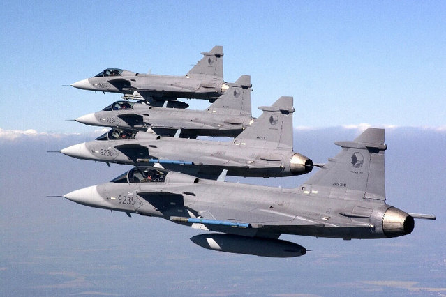 Čeští piloti si na&nbsp;strojích
gripen vedou velmi dobře