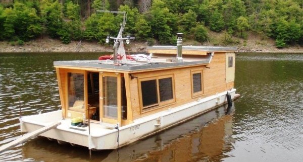 Moje energie: Slunce,
voda, hausbót, pohoda