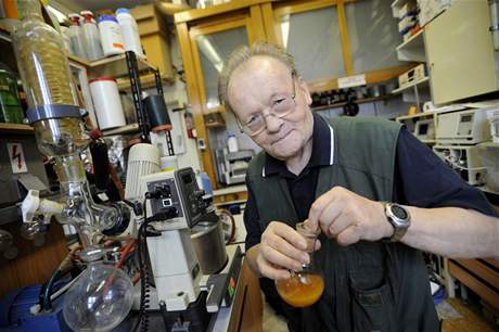 Zemřel profesor Antonín Holý,
významný objevitel antivirotik 
