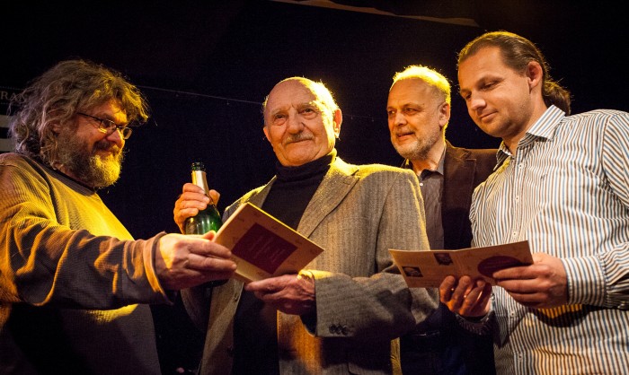 Knihu bratří Čapků Zahradníkův rok
namluvil na CD herec Josef Somr
