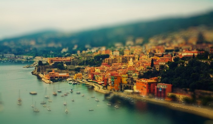 Moje léto: Azurové pobřeží,
modré moře a jasné nebe