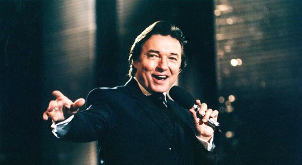 Karel Gott zahájil velké
turné, zakončí v Praze