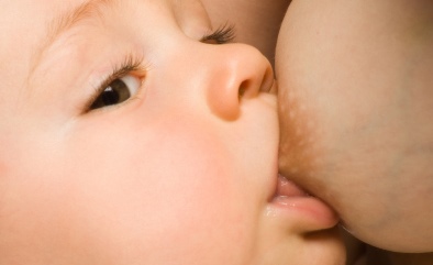 Královny v minulosti
své děti často nekojily