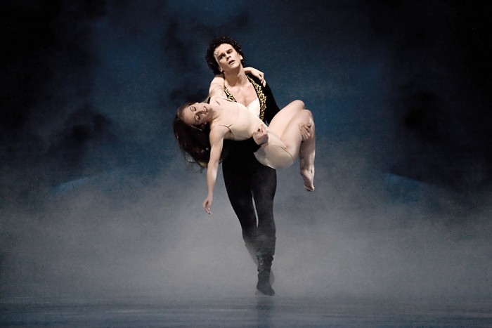 Slavný moskevský balet
představí Labutí jezero